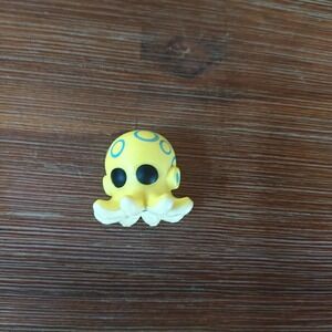 ROBL0X Adopt Me! Blue-Ringed Octopus Series 4 Mystery Egg ULTRA RARE Figure